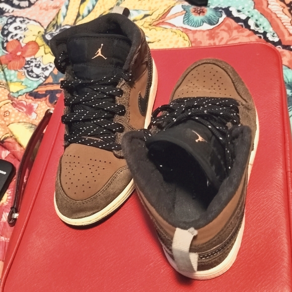 Jordan 1 Mid SE Dark Chocolate - Picture 6 of 10
